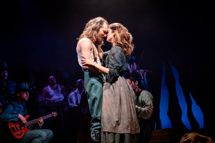 Production photo for Franz & Marie by Danny Kaan